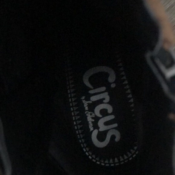 Suede booties - Picture 5 of 6